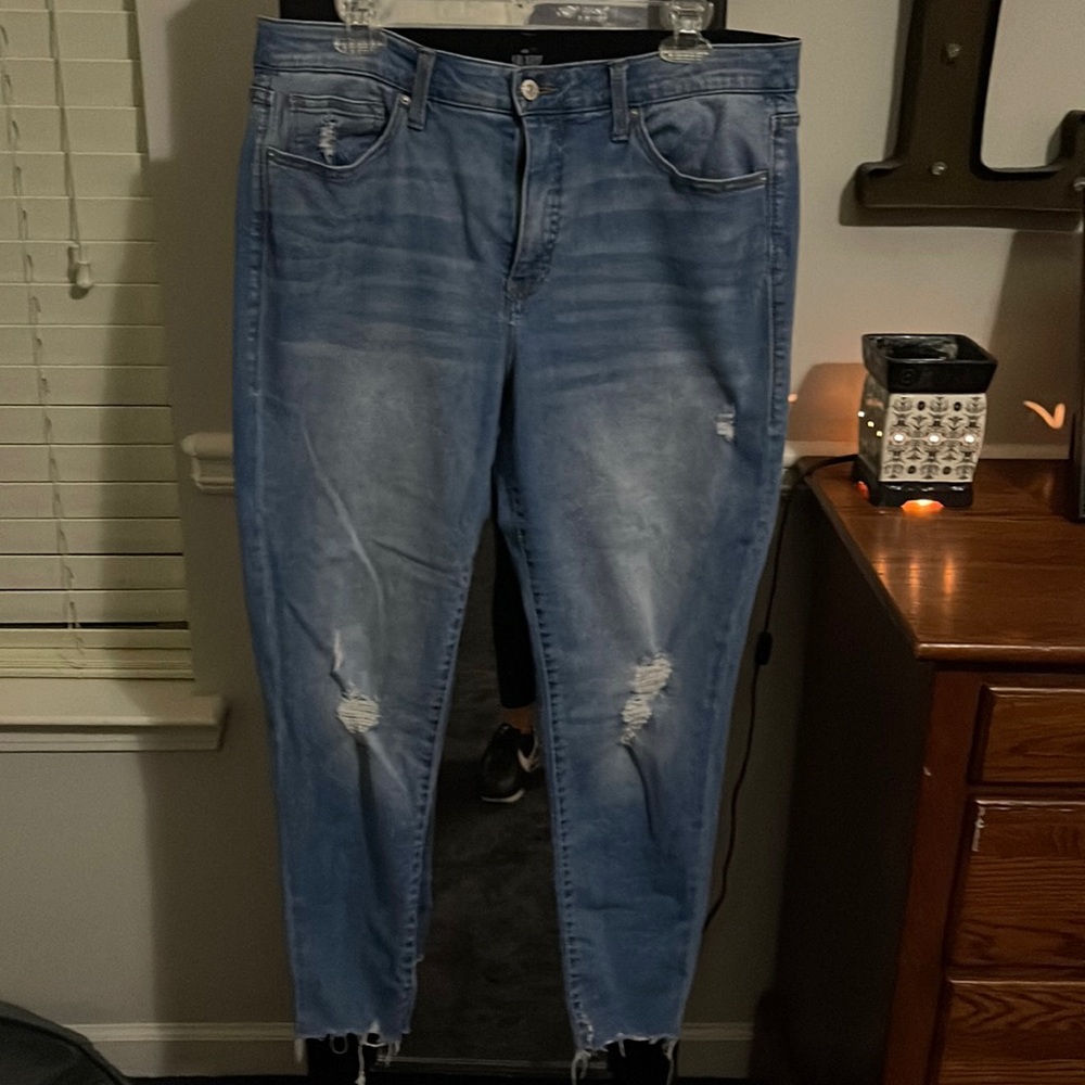 Lularoe jeans light colored distressed size 34